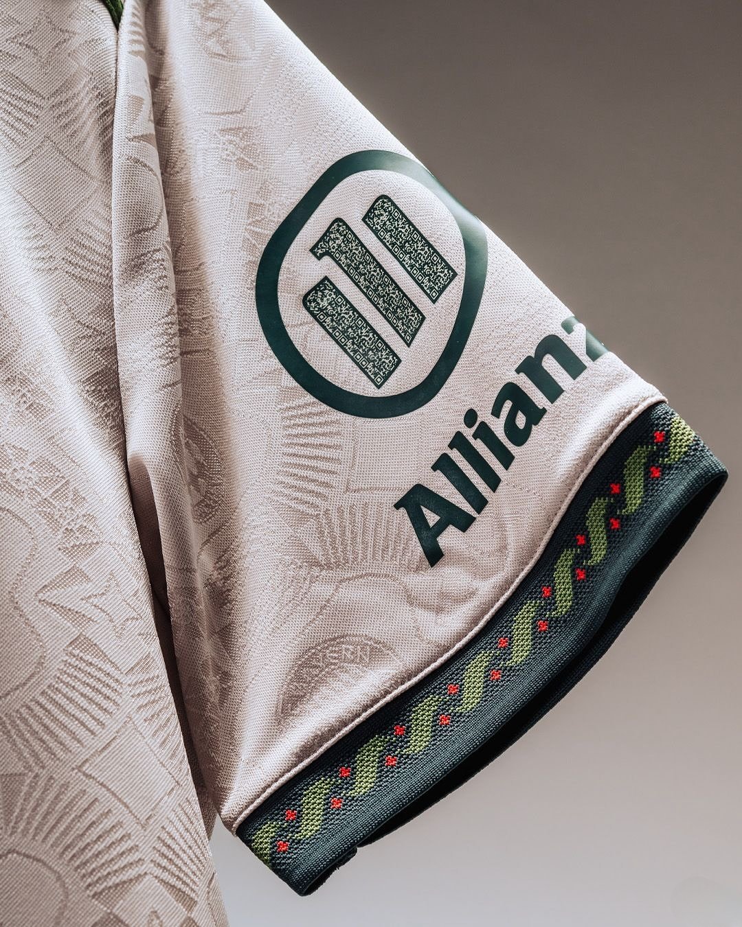 fc bayern munich anniversary oktoberfest kit imported thai grade jersey, player edition fc bayern munich anniversary oktoberfest kit imported thai grade jersey, player edition