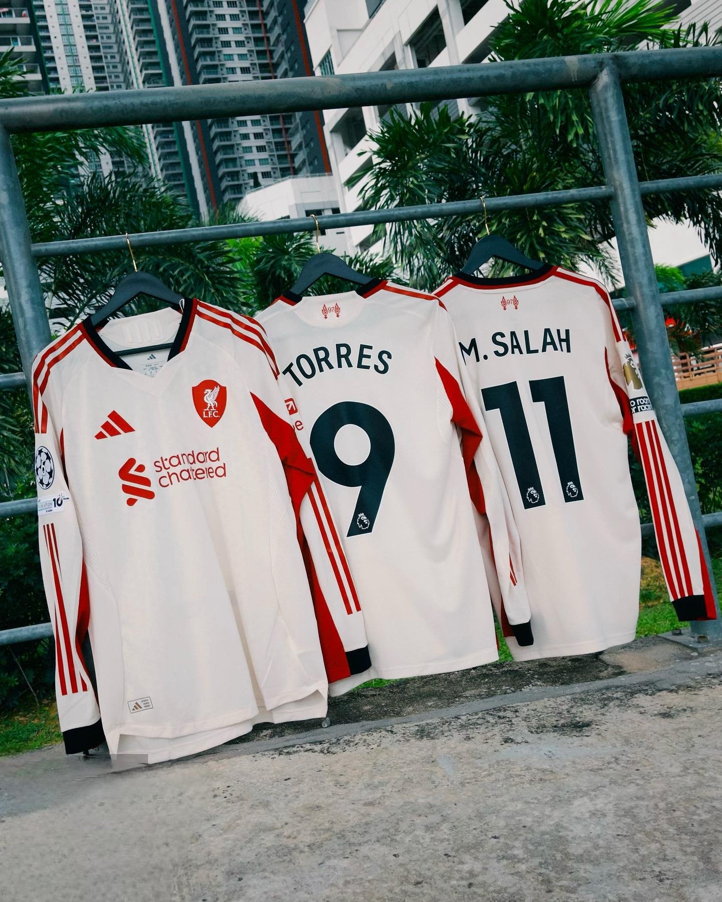 liverpool away full sleeve liverpool away full sleeve