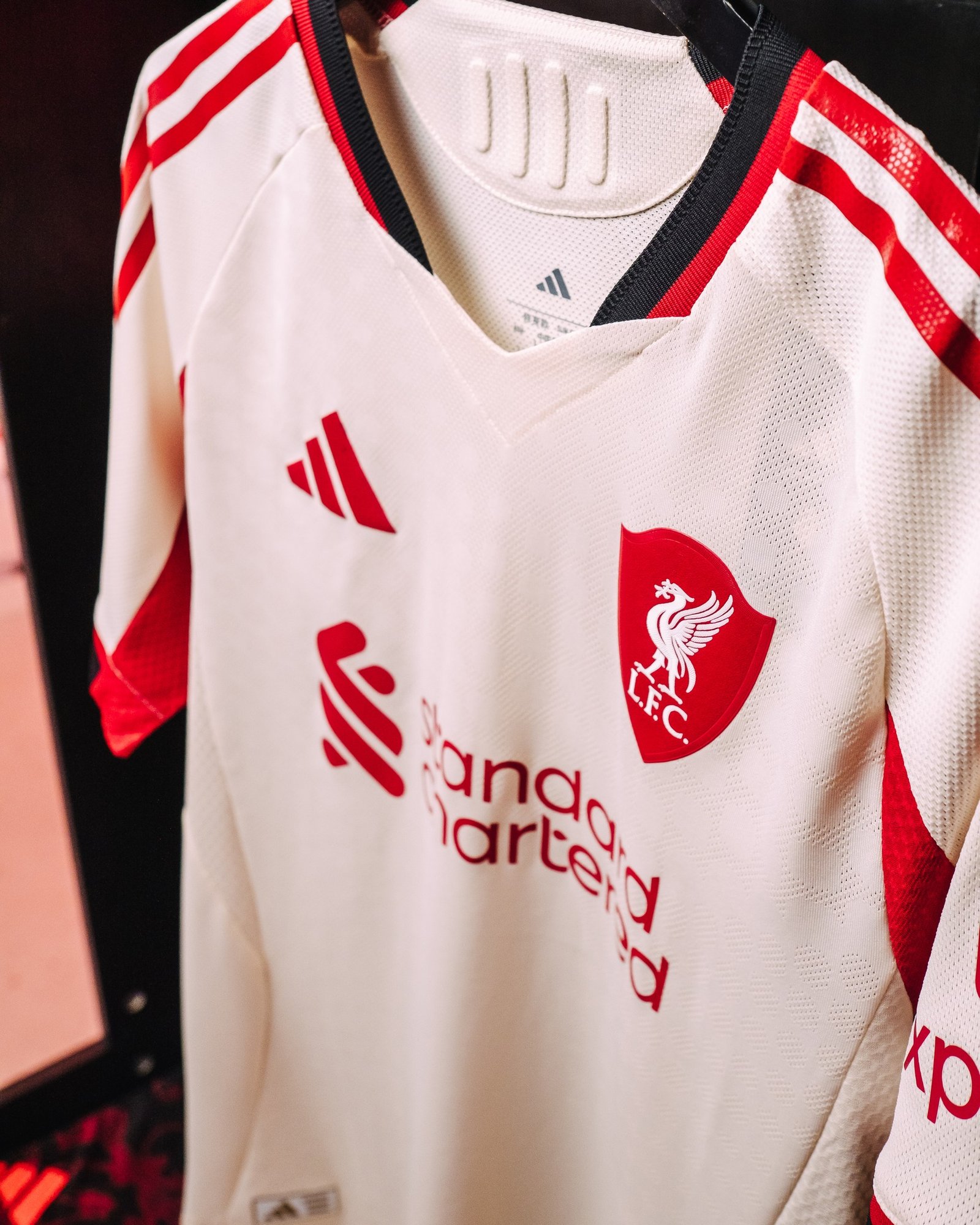 liverpool 2025 26 away kit imported thai grade jersey, player edition liverpool 2025 26 away kit imported thai grade jersey, player edition