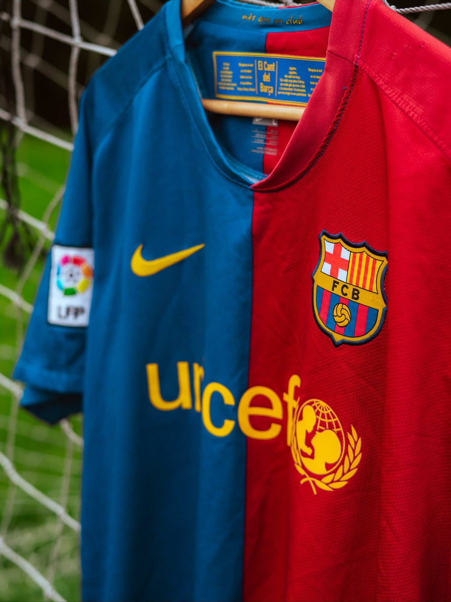 barcelona retro home 8/9 imported premium jersey barcelona retro home 8/9 imported premium jersey